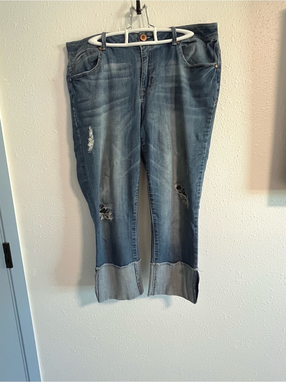 1822 Denim Distressed Cuffed Ankle Jeans - Blue Wash Size 12